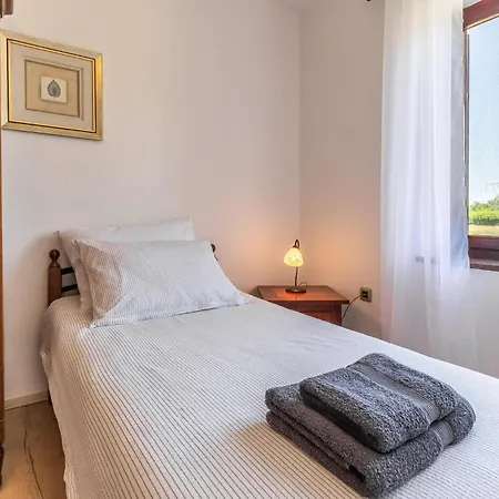 Lovely In Vakantiehuis