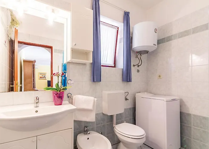 Lovely In * Loborika